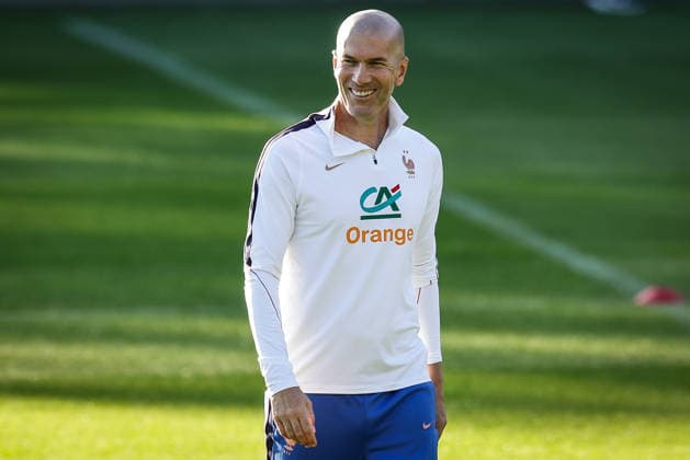 September 21, 2026, Clairefontaine-En-Yvelines, France, France: Zinedine ZIDANE of France during a French team training session at Centre National du Football on September 21, 2026 in Clairefontaine-en-Yvelines near Paris, France. Training Session Of The French Team  - ZUMAm308 20260921_zsp_m308_055 Copyright: xMatthieuxMirvillex