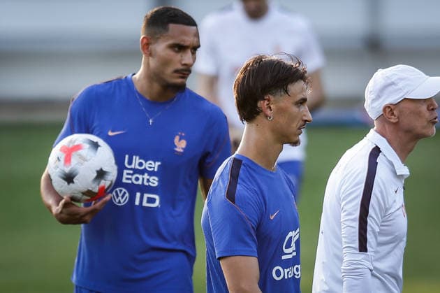 September 21, 2026, Clairefontaine-En-Yvelines, France, France: Maxence LACROIX of France and Esteban LEPAUL of France during a French team training session at Centre National du Football on September 21, 2026 in Clairefontaine-en-Yvelines near Paris, France. Training Session Of The French Team  - ZUMAm308 20260921_zsp_m308_059 Copyright: xMatthieuxMirvillex
