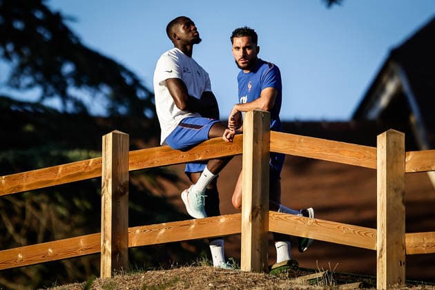 September 21, 2026, Clairefontaine-En-Yvelines, France, France: Ibrahima KONATE of France and Rayan CHERKI of France during a French team training session at Centre National du Football on September 21, 2026 in Clairefontaine-en-Yvelines near Paris, France. Clairefontaine-En-Yvelines France - ZUMAm308 20260921_zsp_m308_073 Copyright: xMatthieuxMirvillex