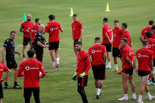 UEFA Nations League Qualifier in Tirana, Albania. Albania head coach Italian Rolando Maran attends a training session in Tirana on September 21, 2026, on the eve of the UEFA Nations League football matches against Belarus and San Marino. Light Studio Agency Malton Dibra Tirana Albania Copyright: xLightxStudioxAgencyx xMaltonxDibrax