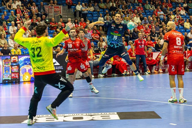 HBL Cup, 2nd Round, Kassel, MT Melsungen vs. Rhein Neckar Löwen, Rothenbach Hall, Kassel, September 22, 2026 HBL Cup, 2nd Round, Kassel, Germany, September 22, 2026; Marius Steinhauser of Rhein-Neckar Löwen, No. 19, taking a shot, Handball Bundesliga, MT Melsungen vs. Rhein-Neckar Löwen, Rothenbach Hall, Kassel Copyright: xBEAUTIFULxSPORTS Freudensteinx