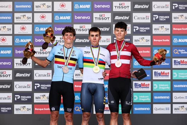 2026 UCI Road World Championships Picture by Alex Whitehead SWpix.com - 22 09 2026 - Cycling - 2026 UCI Road World Championships - MontrÃ al, Canada - Men Junior Individual Time Trial (ITT) Podium - Benjamin Noval (Spain) on the podium receiving the Gold Medal to become World Champion, Vic de Smet (Belgium) receiving the Silver Medal and Malthe Risbjerg (Denmark) receiving the Bronze Medal MontrÃ al Avenue du Parc Canada Copyright: x xSWpix.comx(t axPhotographyxHubxLtd)xAlexxWhitehead SWpix.comx SWP-3521-1605