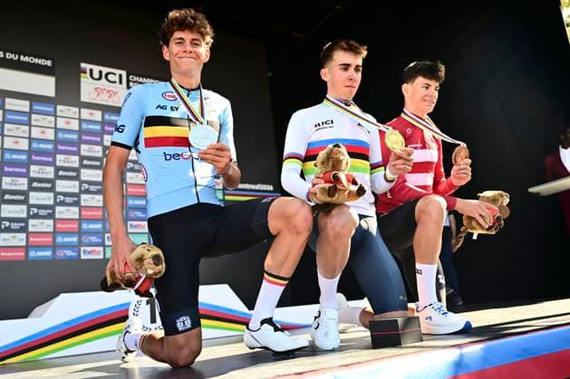 UCI 2026 Road World Championship, WM, Weltmeisterschaft Montreal 22 09 2026 MONTREAL, CANADA - SEPTEMBER 22 : silver medal De Smet Vic (BEL), gold medal Noval Benjamin (ESP) and bronze medal Risbjerg Malthe (DEN) pictured during the podium ceremony of the Men Junior Individual Time Trial of the 2026 UCI Road World Championships 93th edition an UCI World Championships cycling race of 20.3 km with start in Montreal and finish in Montreal on September 22, 2026 in Montreal, Canada, 22 09 2026 Montreal Canada  Copyright: xPeterxDexVoechtx