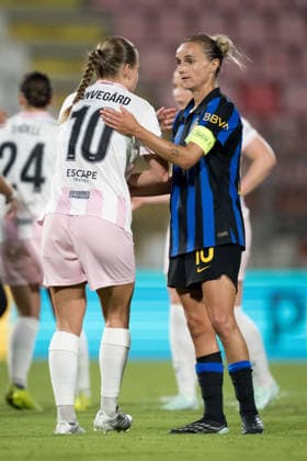 September 22, 2026: Anna Anvegard of Häcken and Lina Magull of Inter after the Women s Champions League soccer match between Inter and Häcken on September 22, 2026 in Monza. Photo by Carl Sandin. BILDBYRAN code CS CS0982 soccer football fotball UEFA Women’s Champions League Inter Häcken women’s BBENG soccer football fotball UEFA Women’s Champions League Inter Häcken women’s BBENG  Copyright: CARLxSANDIN BB260922CS097