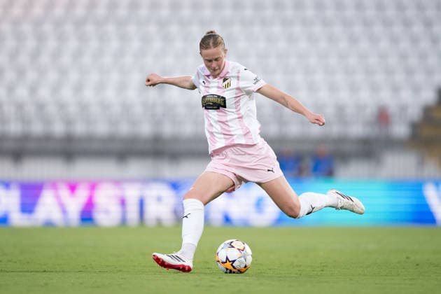September 22, 2026: Emma Östlund of Häcken during the Women’s Champions League soccer match between Inter and Häcken on September 22, 2026 in Monza. Photo by Carl Sandin. BILDBYRAN code CS CS0982 soccer football fotball UEFA Women’s Champions League Inter Häcken women’s team BBENG soccer football fotball UEFA Women’s Champions League Inter Häcken women’s team BBENG  Copyright: CARLxSANDIN BB260922CS121
