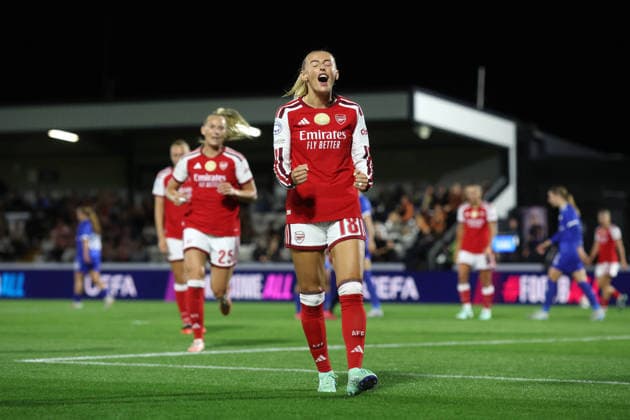 Arsenal gegen HB Koge Frauen, 22. September 2026, Borehamwood, UEFA Women’s Champions League: Arsenal gegen HB Koge Frauen. Chloe Kelly von Arsenal jubelt über das Führungstor, bevor es vom VAR aberkannt wird. Foto: Charlotte Wilson. Abseits. Borehamwood, Großbritannien.  Copyright: xCharlottexWilsonx xOffsidexOffside