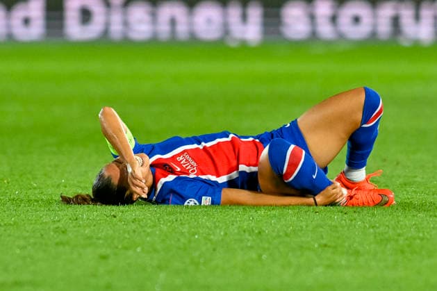 September 22, 2026, Madrid, Madrid, Spain: 7 SAKINA KARCHAOUI of Paris Saint-Germain FC gets injured during the Women s Champions League match between REAL MADRID FEMENINO and PARIS SAINT-GERMAIN FC, held on September 22, 2026, in Valdebebas, Madrid, Spain. The Women s Champions League Match REAL MADRID - PARIS SAINT-GERMAIN FC (22.09.26)  - ZUMAc312 20260922_zsp_c312_036 Copyright: xOscarxManuelxSanchezx