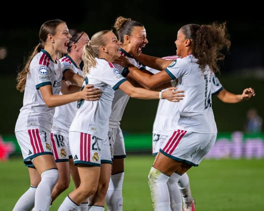 Real Madrid C.F. v Paris Saint-Germain - UEFA Women s Champions League 2026 27 League Phase MD1 MADRID, SPAIN - SEPTEMBER 22: Players of Real Madrid CF (from L to R) Lotte Keukelaar, Elisa Senss, Arianna Caruso, Felicia Schroder celebrate a goal during the UEFA Women s Champions League 2026 27 League Phase MD1 match between Real Madrid C.F. and Paris Saint-Germain at Estadio Alfredo Di Stefano on September 22, 2026 in Madrid, Spain. Valdebebas Estadio Alfredo di Stefano Madrid Spain Copyright: xAlbertoxGardinx AGardin_20260922_Foot_WChamp_ReaMad_Psg_0251
