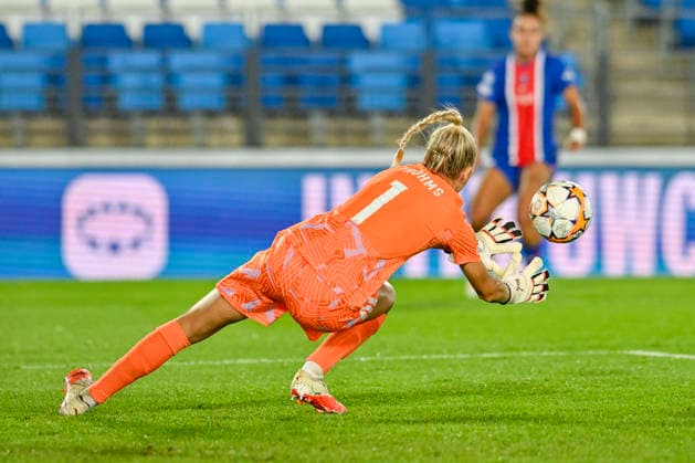 September 22, 2026, Madrid, Madrid, Spain: 1 MERLE FROHMS of Real Madrid CF Femenino in action during the Women s Champions League match between REAL MADRID FEMENINO and PARIS SAINT-GERMAIN FC, held on September 22, 2026, in Valdebebas, Madrid, Spain. The Women s Champions League Match REAL MADRID - PARIS SAINT-GERMAIN FC (22.09.26)  - ZUMAc312 20260922_zsp_c312_046 Copyright: xOscarxManuelxSanchezx