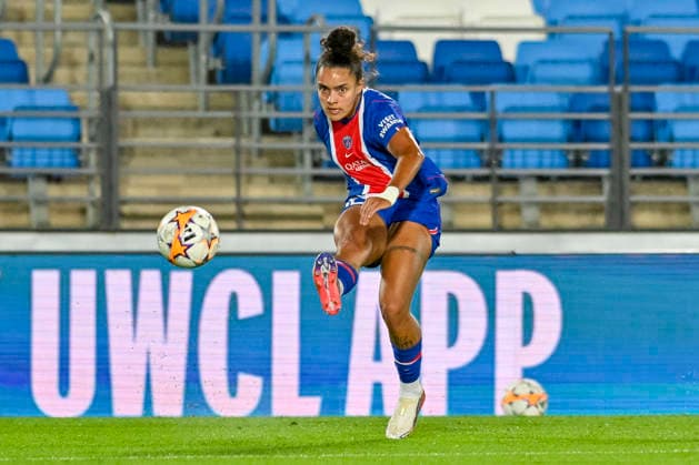 September 22, 2026, Madrid, Madrid, Spain: 12 ISABELA of Paris Saint-Germain FC pases the ball during the Women s Champions League match between REAL MADRID FEMENINO and PARIS SAINT-GERMAIN FC, held on September 22, 2026, in Valdebebas, Madrid, Spain. The Women s Champions League Match REAL MADRID - PARIS SAINT-GERMAIN FC (22.09.26)  - ZUMAc312 20260922_zsp_c312_048 Copyright: xOscarxManuelxSanchezx