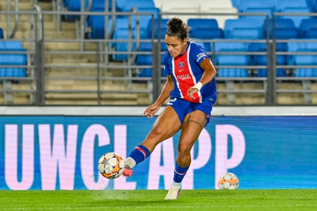 September 22, 2026, Madrid, Madrid, Spain: 12 ISABELA of Paris Saint-Germain FC pases the ball during the Women s Champions League match between REAL MADRID FEMENINO and PARIS SAINT-GERMAIN FC, held on September 22, 2026, in Valdebebas, Madrid, Spain. The Women s Champions League Match REAL MADRID - PARIS SAINT-GERMAIN FC (22.09.26)  - ZUMAc312 20260922_zsp_c312_052 Copyright: xOscarxManuelxSanchezx