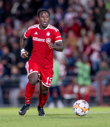Bernadette Amani, FC Bayern Munich Women, 15 GER, FC Bayern Munich Women vs. Manchester City WFC, UEFA Women s Champions League, Group Stage, Matchday 1, 2026–2027 Season, September 22, 2026 DFL DFB REGULATIONS PROHIBIT ANY USE OF PHOTOGRAPHS AS IMAGE SEQUENCES AND OR QUASI-VIDEO Photo: HMB Media, Heike Feiner Copyright: HMBxMedia HeikexFeiner