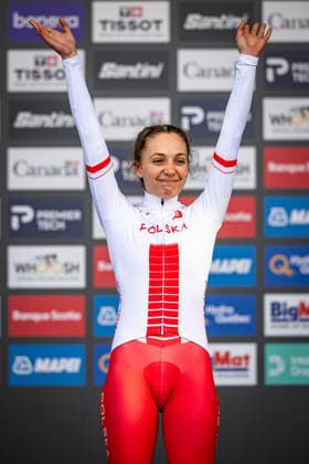 OKRUCINSKA Maria UCI Road Cycling World Championships Montreal Canada 2026 OKRUCINSKA Maria POL Poland Winner First Place Award Ceremony Medal Ceremony Podium Portrait Format vertical Event UCI Road Cycling World Championships Montreal Canada 2026 Category Cycling Road Cycling World Championships Elite Women U19 Location North America, Canada, Quebec, Montreal Start Montreal Finish Montreal Individual Time Trial (ITT) Distance 10.7 km Date September 22, 2026 (Tuesday), Day 3