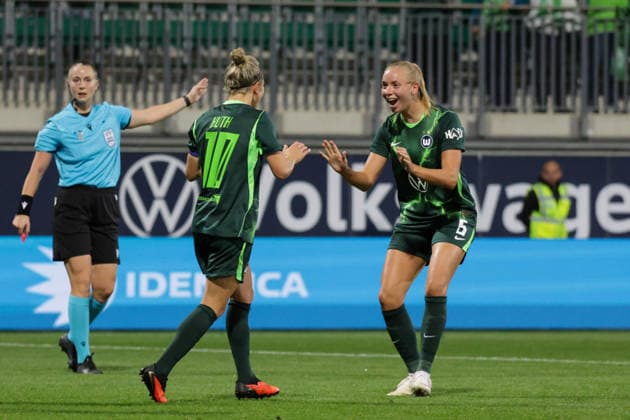 September 23, 2026, xgrfx, Soccer: UEFA Women s Europa Cup, VfL Wolfsburg vs. SK Sturm Graz, goal by Svenja Huth, making it 4-0 for VfL Wolfsburg at AOK Stadium