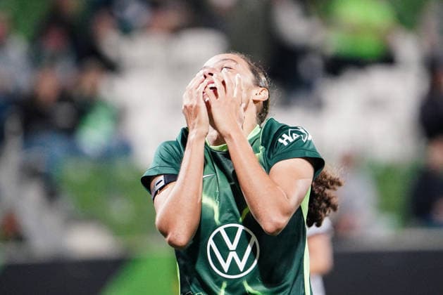 Germany Soccer UEFA Women s Europa Cup 2026–2027, 2nd Qualifying Round, First Leg: VfL Wolfsburg vs. SK Sturm Graz, AOK Stadium, Wolfsburg; Gestures, Body Language, Emotion: Kessya Bussy, VfL Wolfsburg Women, 19 Copyright: xAymanxAlahmedx