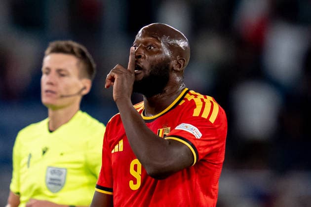 Italy v Belgium - UEFA Nations League 2026 27 Group A1 MD1 Romelu Lukaku of Belgium argues with Gianluigi Donnarumma of Italy during the UEFA Nations League 2026 27 Group A1 MD1 match between Italy and Blgium at Stadio Olimpico on September 25, 2026 in Rome, Italy Rome Olympic Stadium Rome Italy Copyright: xGiuseppexMaffiax 20260925_223917_NationsLeague_Italy-Belgium__LIA01916