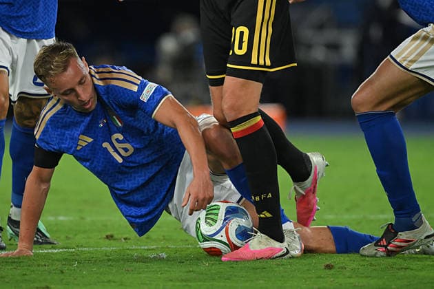 SOCCER - UEFA Nations League - Italy vs. Belgium Photo by IPA ABACAPRESS.COM88978516 - Davide Frattesi (Defender) of Italy during Matchday 1 of the Nations League between Italy and Belgium at the Olympic Stadium in Italy on September 25, 2026. Mattia Vian Rome Italy  Copyright: xIPAxSport ABACAx