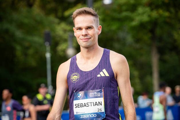 BERLIN, GERMANY - SEPTEMBER 27, 2026: Sebastian Hendel (GER, Marathon Team Berlin) before the 52. BMW Berlin Marathon at Berlin on September 27, 2026 in Berlin, Germany. Copyright: xBEAUTIFULxSPORTS Kuehnx