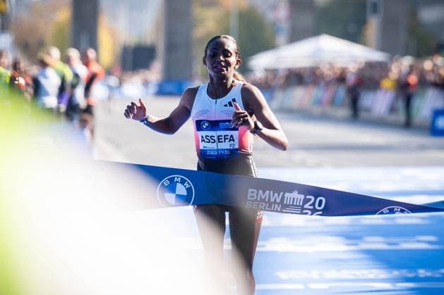 BERLIN, GERMANY - SEPTEMBER 27, 2026: Tigst Assefa (ETH, Ethiopia) wins the 52. BMW Berlin Marathon at Berlin on September 27, 2026 in Berlin, Germany. Copyright: xBEAUTIFULxSPORTS Kuehnx