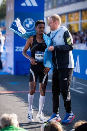 BERLIN, GERMANY - SEPTEMBER 27, 2026: at the Finish by the 52. BMW Berlin Marathon at Berlin on September 27, 2026 in Berlin, Germany. Copyright: xBEAUTIFULxSPORTS Kuehnx