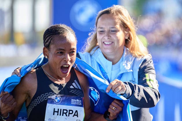 Bedatu Hirpa, ETH, crossing the finish line, celebrating, GER, BMW Generali Berlin Marathon 2026, September 27, 2026, GER, BMW Generali Berlin Marathon 2026, September 27, 2026, Berlin Copyright: xClaudiusxRauch,xEibner-Pressefotox xClaudiusxRauchx EP_CRH