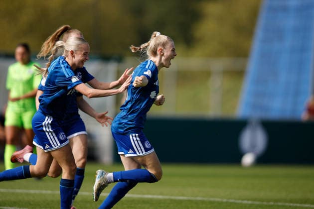 Soccer Women s 2026–2027 Season DFB Cup FC Schalke 04 vs. SGS Essen September 27, 2026, Jolina Opladen 11, FC Schalke 04 celebrates after scoring the 1–0 opening goal at the Parkstadion in Gelsenkirchen, North Rhine-Westphalia, Germany Copyright: xLobeca CedricxSiefkerx