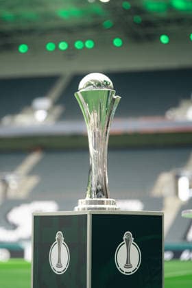 before the DFB Pokal game between Borussia Mönchengladbach and FC Bayern München at ista-Borussia-Park in Mönchengladbach, Germany Copyright: xLeoniexKiehlx xSPPx Sportspressphoto_SPR241002