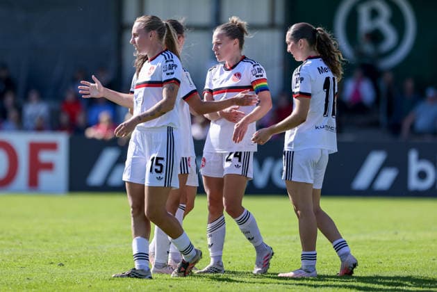 Players from 1 FC Nürnberg celebrating a goal, cheering, jubilant, optimistic, game scene, highlight, joy over the 0-1 goal scored by Nastassja Lein of 1 FC Nürnberg, 24, 2nd from the right, DFB REGULATIONS PROHIBIT ANY USE OF PHOTOGRAPHS AS SEQUENCE IMAGES AND OR VIDEO-LIKE PHOTO SERIES DFB REGULATIONS PROHIBIT ANY USE OF PHOTOGRAPHS AS SEQUENCE IMAGES, September 27, 2026, Bremen, Germany, Soccer, DFB Women’s Cup, ATS Colorful Goal 1 FC Nuremberg xobx