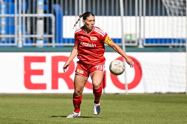 Soccer I Women s I 2026–2027 Season I DFB Cup I 1 FC Magdeburg vs. 1 FC Union Berlin I September 27, 2026 Samantha Steuerwald, 19, 1 FC Union Berlin with ball, cutout, close-up, portrait, single photo, single image, body, Magdeburg, Avnet Arena, Heinz Krügel Platz 1, Saxony-Anhalt, Germany Copyright: xLobeca InesxHähnelx