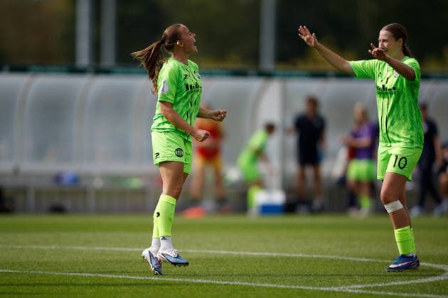 Soccer I Women s I 2026–2027 Season I DFB Cup I FC Schalke 04 vs. SGS Essen I September 27, 2026 Antonia Baaß 8, SGS Essen celebrates after taking a 3–1 lead at the Parkstadion in Gelsenkirchen, North Rhine-Westphalia, Germany Copyright: xLobeca CedricxSiefkerx
