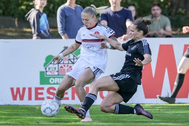 v li Fany Proniez 1 FC Nürnberg, 3, and Anna Hof ATS Buntentor, 23 in a one-on-one, duel, dynamic, action, game scene, DFB REGULATIONS PROHIBIT ANY USE OF PHOTOGRAPHS AS SEQUENCE IMAGES AND OR VIDEO-LIKE PHOTO SERIES DFB REGULATIONS PROHIBIT ANY USE OF PHOTOGRAPHS AS IMAGE SEQU, September 27, 2026, Bremen, Germany, Soccer, DFB Women’s Cup, ATS Buntentor 1 FC Nuremberg xobx