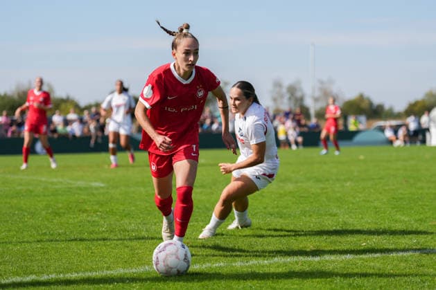 DFB Women s Cup: SC Sand vs. VfL Wolfsburg, September 27, 2026. Sophia Kleinherne (VfL Wolfsburg) is in possession of the ball after a tackle. DFB Women s Cup: SC Sand vs. VfL Wolfsburg, Adams Arena, September 27, 2026 DFB and DFL regulations prohibit any use of photographs as image sequences and or quasi-video Copyright: xBEAUTIFULxSPORTS Boscox