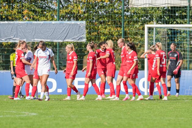 DFB Women s Cup: SC Sand vs. VfL Wolfsburg, September 27, 2026—Celebration of the 0–2 goal by Svenja Huth (VfL Wolfsburg), 10 DFB Women s Cup: SC Sand vs. VfL Wolfsburg, Adams Arena, September 27, 2026 DFB and DFL regulations prohibit any use of photographs as image sequences and or quasi-video Copyright: xBEAUTIFULxSPORTS Boscox