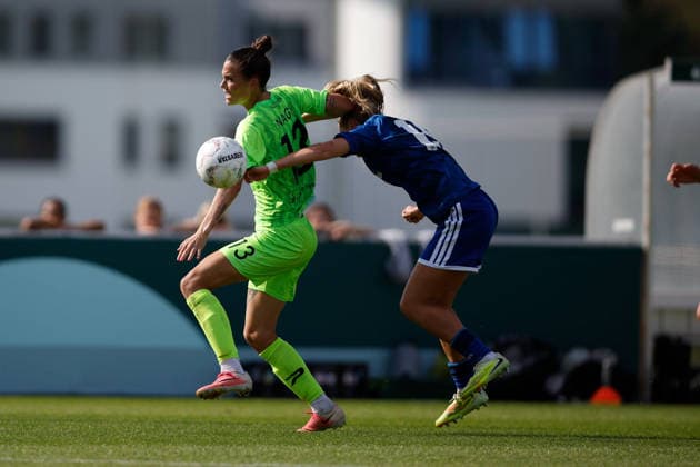Soccer I Women s I 2026–2027 Season I DFB Cup I FC Schalke 04 vs. SGS Essen I September 27, 2026 Vanessza Nagy 13, SGS Essen, and Jule von der Laan 14, FC Schalke 04 in a tackle Gelsenkirchen Parkstadion North Rhine-Westphalia Germany Copyright: xLobeca CedricxSiefkerx