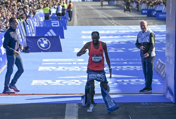 2026 Berlin Marathon BERLIN, GERMANY - SEPTEMBER 27: Ethiopian Guye Adola wins men category the 2026 Berlin Marathon, where thousands of runners from around the world competed over a 42.195-kilometer course passing iconic landmarks in Berlin, Germany on September 27, 2026. Halil Sagirkaya Anadolu Berlin Germany. Editorial use only. Please get in touch for any other usage.  Copyright: x2026xAnadoluxHalilxSagirkayax