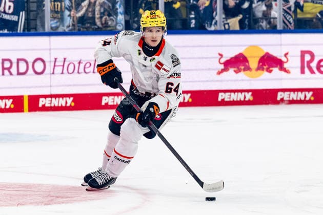 Markus Schwaiger, Loewen Frankfurt, 64, GER; EHC Red Bull Munich vs. Loewen Frankfurt, ice hockey, DEL, 2026–2027 season, Matchday 4, September 27, 2026; Photo: HMB Media, Heike Feiner Copyright: HMBxMedia HeikexFeiner
