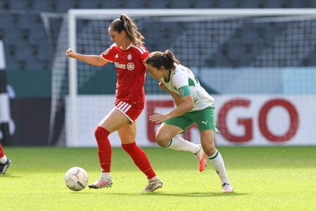 Sarah Zadrazil of FC Bayern Munich and Kristina Bartsch of Borussia Mönchengladbach battle for the ball during the DFB Women s Cup match between Borussia Mönchengladbach and FC Bayern Munich at Borussia Park on September 27, 2026, in Mönchengladbach, Germany Photo by Oliver Kaelke, DeFodi Images Sarah Zadrazil of FC Bayern Munich and Kristina Bartsch of Borussia Mönchengladbach battle for the ball during the DFB Women’s Cup match between Borussia Mönchengladbach and FC Bayern Munich at ista Borussia Park on September 27, 2026 in Mönchengladbach, Germany. Photo by Oliver Kaelke, DeFodi Images. DFB and DFL regulations prohibit any use of photographs as image sequences and or quasi-video. Photo by Oliver Kaelke, DeFodi Images.