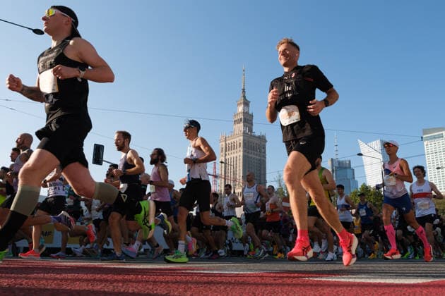 September 27, 2026, Warsaw, Masovian Voivodeship, Poland: Athletes run on Warsaw s streets during the 48th Warsaw Marathon. The race has been awarded the World Athletics Elite Label for the first time in its history and is part of the European Marathon Classics (EMC) series of races. Warsaw Marathon 2026  - ZUMAk204 20260927_zip_k204_003 Copyright: xRomanxKozielx