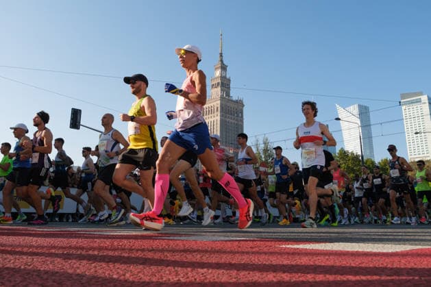 September 27, 2026, Warsaw, Masovian Voivodeship, Poland: Athletes run on Warsaw s streets during the 48th Warsaw Marathon. The race has been awarded the World Athletics Elite Label for the first time in its history and is part of the European Marathon Classics (EMC) series of races. Warsaw Poland - ZUMAk204 20260927_zip_k204_004 Copyright: xRomanxKozielx