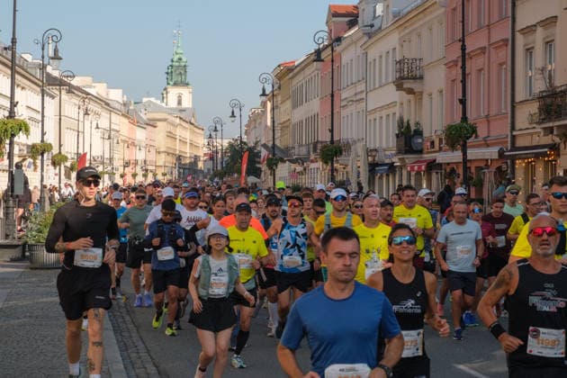 September 27, 2026, Warsaw, Masovian Voivodeship, Poland: Athletes run on Warsaw s streets during the 48th Warsaw Marathon. The race has been awarded the World Athletics Elite Label for the first time in its history and is part of the European Marathon Classics (EMC) series of races. Warsaw Marathon 2026  - ZUMAk204 20260927_zip_k204_014 Copyright: xRomanxKozielx