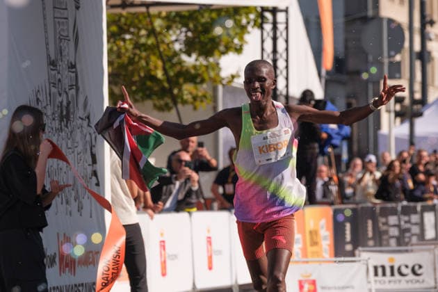 September 27, 2026, Warsaw, Masovian Voivodeship, Poland: STEPHEN KIBOR of Kenya crosses the finish line and places first in the 48th Warsaw Marathon. The race has been awarded the World Athletics Elite Label for the first time in its history and is part of the European Marathon Classics (EMC) series of races. Warsaw Poland - ZUMAk204 20260927_zip_k204_037 Copyright: xRomanxKozielx