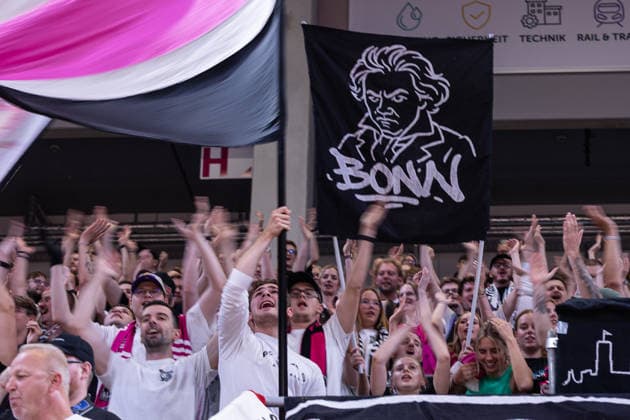 easyCredit Basketball Bundesliga, Telekom Baskets Bonn vs. Syntainics MBC, September 27, 2026 Bonn fans are cheering on their team easyCredit Basketball Bundesliga, Telekom Baskets Bonn vs. Syntainics MBC, September 27, 2026, Telekom Dome Bonn Copyright: xBEAUTIFULxSPORTS Derixx