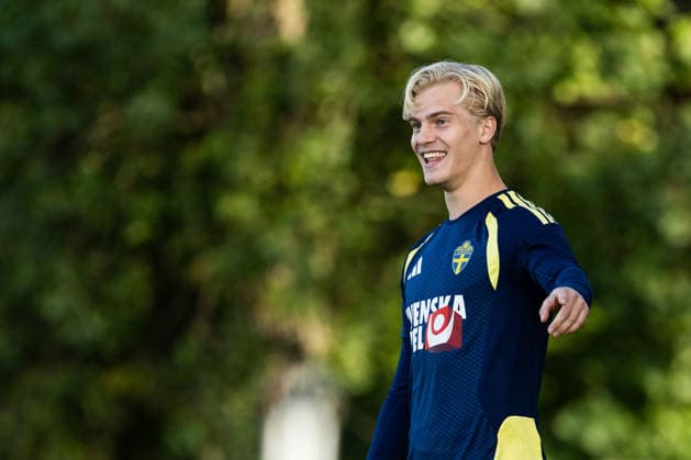 September 27, 2026: Lucas Bergvall of the Swedish men’s national soccer team at a training session on September 27, 2026 in Stockholm. Photo by Emma Wallskog, BILDBYRAN. Code: EW EW0711. soccer, football, fotball, Nations League, UEFA Nations League, practice, training, Sweden, Sweden A, bbeng Copyright: EMMAxWALLSKOG BB260927EW029