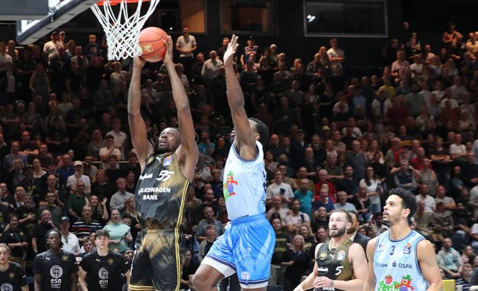 Tajh Green Dunking - Braunschweig Lions Basketball, Men s, 2026–2027 Season, easyCredit Basketball Bundesliga, Braunschweig Lions vs. Rostock Seawolves