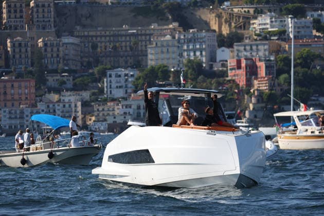 Supporters during the preliminary regatta fleet races of the Louis Vuitton 38th America s Cup, Naples, Italy, September 27, 2026  Copyright: xAlessandroxGarofalox xLaPressex