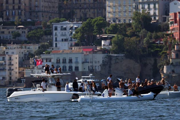 Supporters during the preliminary regatta fleet races of the Louis Vuitton 38th America s Cup, Naples, Italy, September 27, 2026  Copyright: xAlessandroxGarofalox xLaPressex