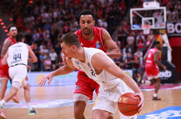 Borisa Simanic of MBC goes for the ball against Joel Aminu Bonn, Bonn, Germany, September 27, 2026, Basketball Bundesliga, Matchday 3, Telekom Baskets Bonn vs. Syntainics MBC