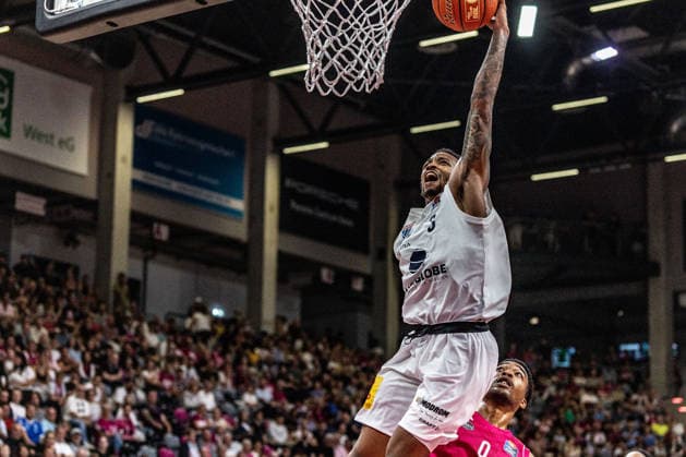 DeLonnie Hunt, SYNTAINICS MBC, 03 at the basket: Telekom Baskets Bonn vs. SYNTAINICS MBC, Basketball, easy Credit BBL, Matchday 3, 2026–2027, September 27, 2026, Telekom Baskets Bonn vs. SYNTAINICS MBC, Basketball, easyCredit BBL, Matchday 3, 2026–2027, September 27, 2026, Bonn Copyright: xEibner-Pressefoto GerhardxWingenderx EP_GWR