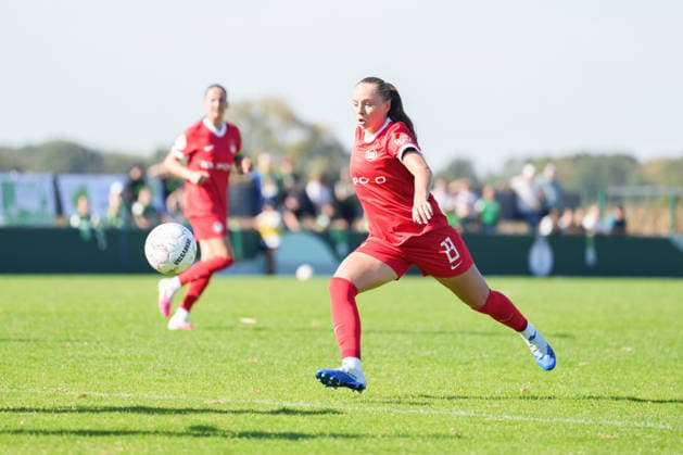 DFB Women s Cup: SC Sand vs. VfL Wolfsburg, September 27, 2026 Lou Bogaert (VfL Wolfsburg), 23, scores with a volley DFB Women s Cup: SC Sand vs. VfL Wolfsburg, Adams Arena, September 27, 2026. DFB and DFL regulations prohibit any use of photographs as image sequences and or quasi-video. Copyright: xBEAUTIFULxSPORTS Boscox