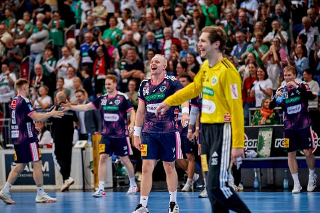 TSV Hannover Burgdorf Victory Celebration Justus Fischer TSV Hannover Burgdorf DIE RECKEN 54 Joel Birlehm TSV Hannover Burgdorf DIE RECKEN 35 TSV Hannover Burgdorf vs. FRISCH AUF Goeppingen, Handball Bundesliga, HBL, 2026–2027 Season, September 27, 2026 Press photo by Jan Frederic Helbig TSV Hannover Burgdorf vs. FRISCH AUF Goeppingen, Handball Bundesliga, HBL, ZAG Arena, Opel Handball Bundesliga, 2026–2027 season, September 27, 2026, Hannover Copyright: xEibner-Pressefoto Jan-FredericxHelbigx EP_JHG